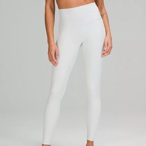 Lululemon 28” Aligns